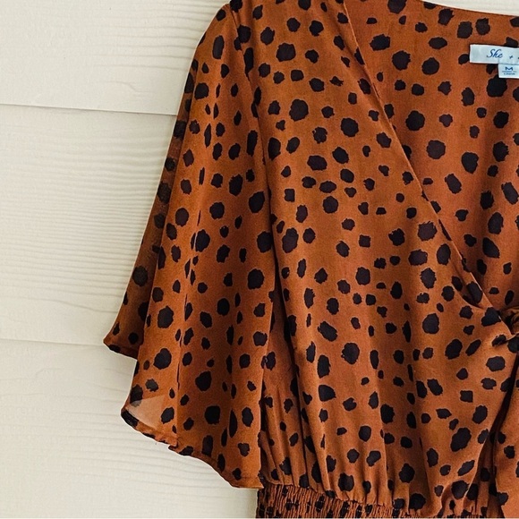 She + Sky Cheetah Print Tiered Smocked Waist Dress Med - Picture 8 of 8